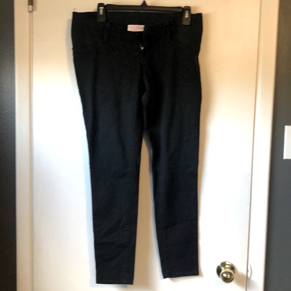 Black maternity skinny jeans